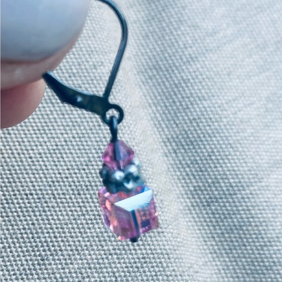 Pink Swarovski crystal earrings - Picture 5 of 5